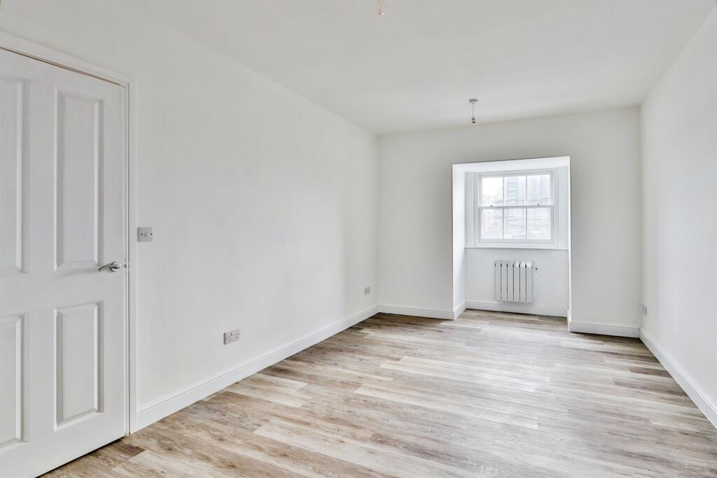 Additional image 12 of High Street, Poole