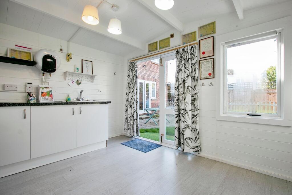 Additional image 15 of Sandringham Close, MUSCLIFF, Bournemouth, Dorset, BH9