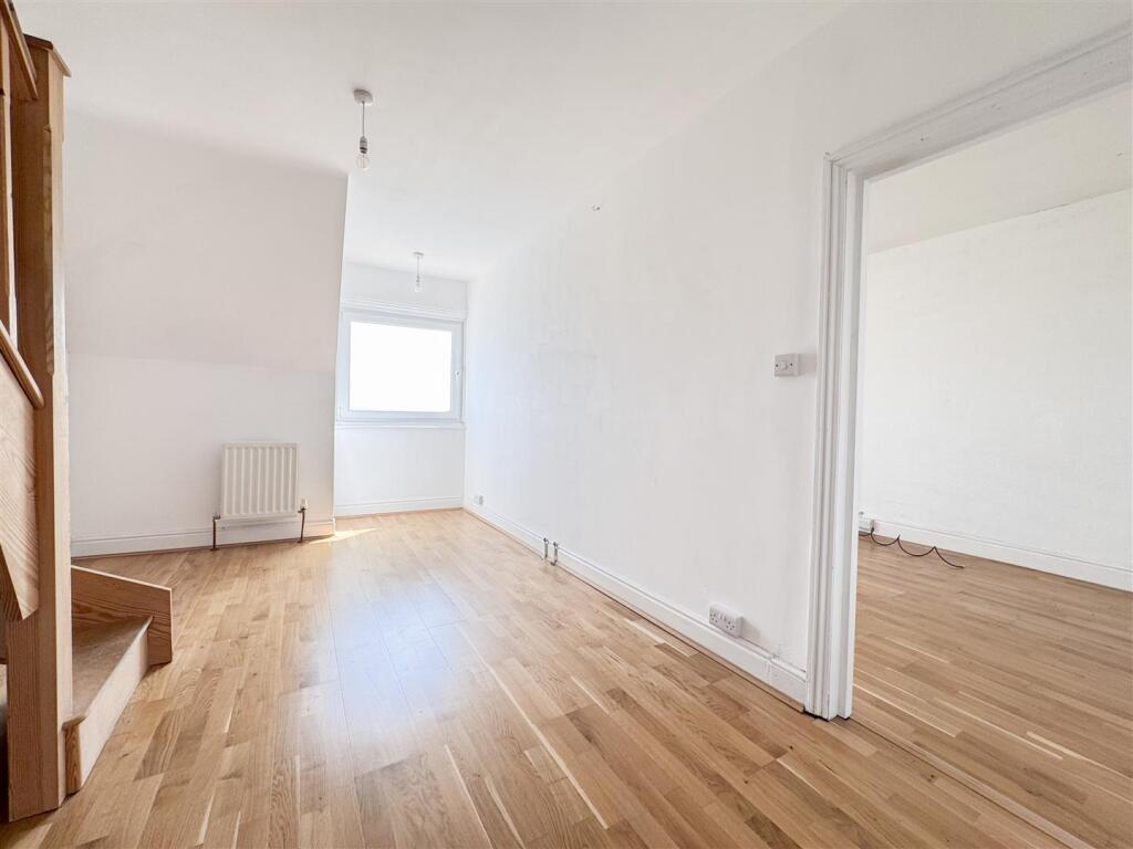 Additional image 15 of Royal Parade, Eastbourne BN22 7AQ