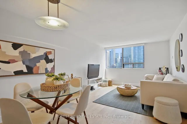 Additional image 5 of 914 Yonge St Unit 1604