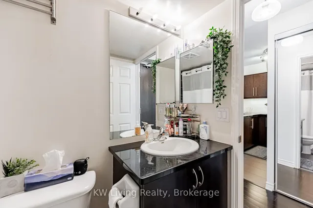 Additional image 17 of 19 Grand Trunk Cres Unit #3903