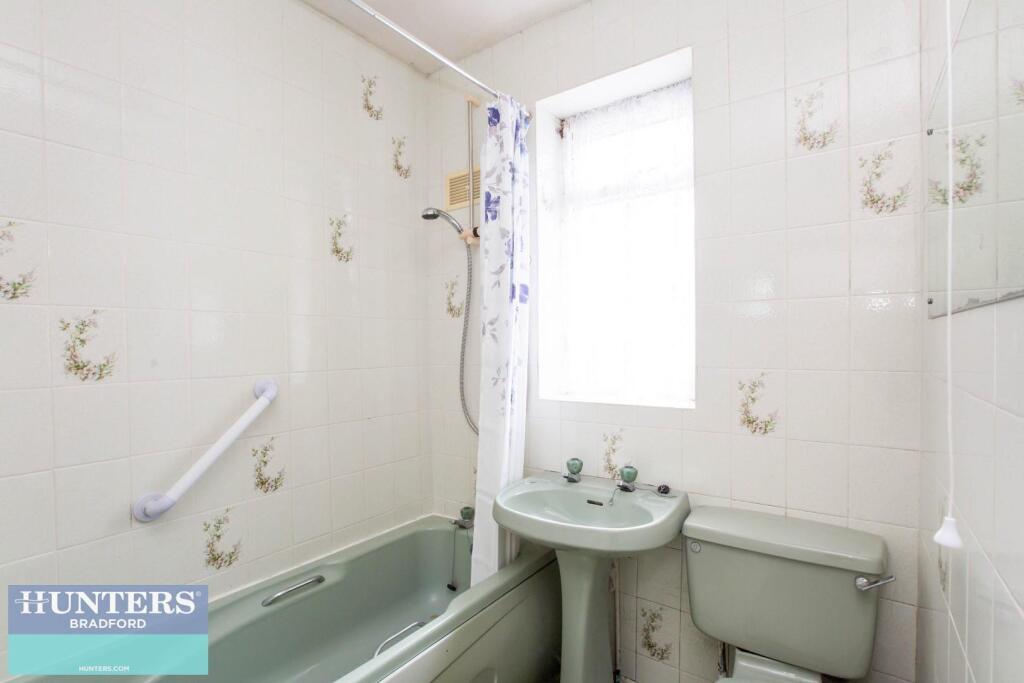 Additional image 17 of Glendale Drive Bradford, West Yorkshire, BD6 2LT