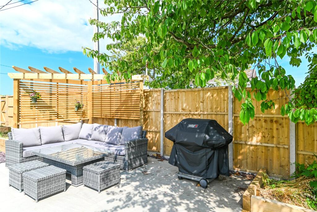 Additional image 12 of Seaward Avenue, Barton on Sea, New Milton, Hampshire, BH25