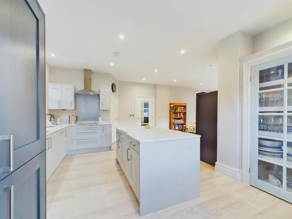 Additional image 13 of Grand Avenue, Bournemouth