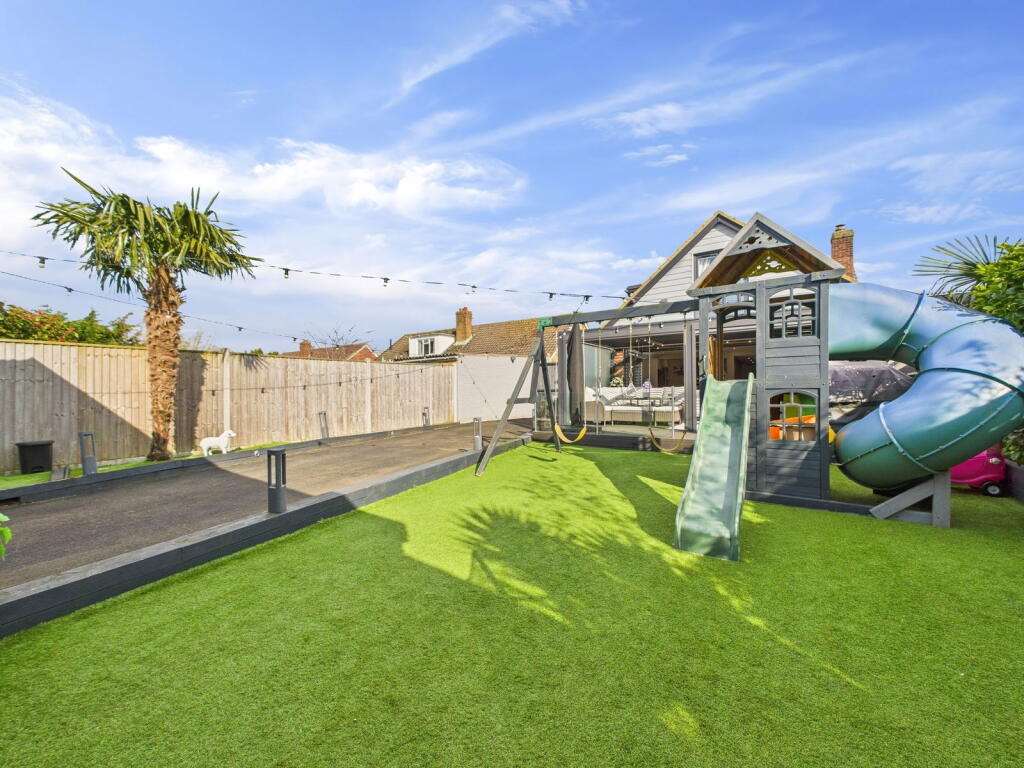 Additional image 36 of Cuckfield Crescent, Salvington, Worthing BN13 2EB