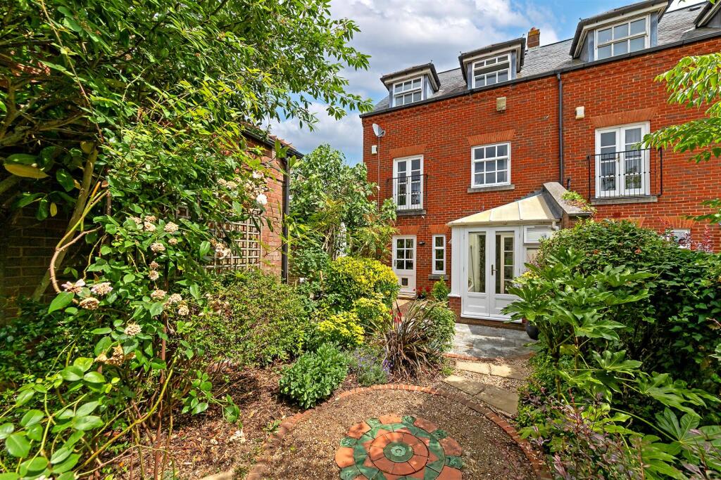 Additional image 17 of Goldsmiths Way, St. Albans