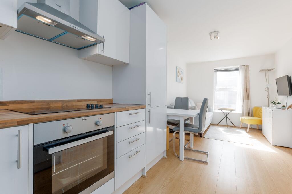 Additional image 12 of Christchurch Road, Bournemouth, BH7