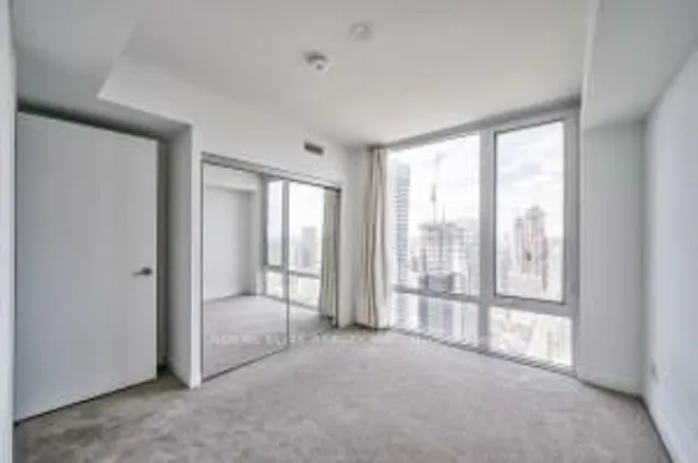 Additional image 18 of 501 Yonge St Unit 4902