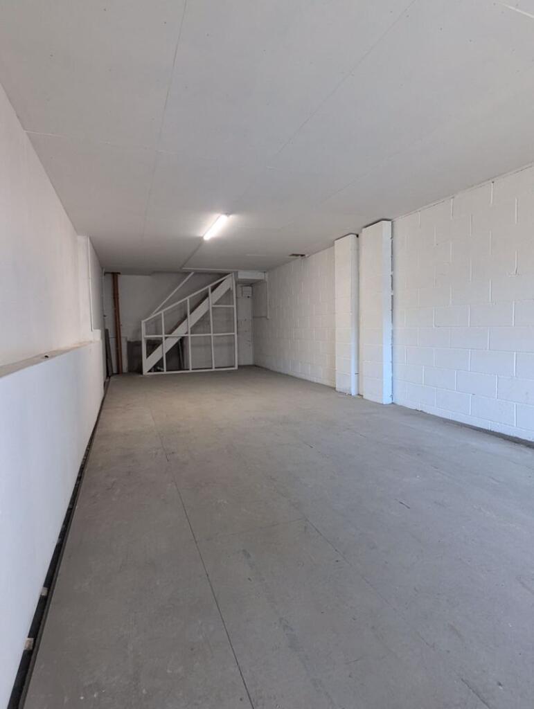 Additional image 3 of Vacant Shop Unit For Sale