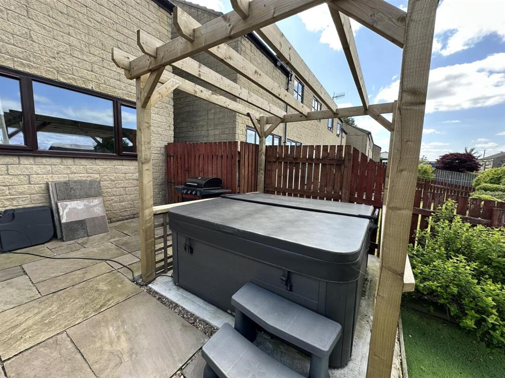 Additional image 31 of Box Tree Grove, Keighley