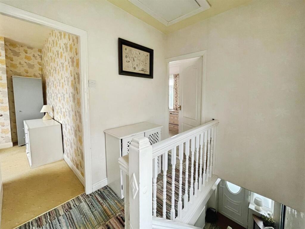 Additional image 16 of Farfield Grove, Bradford, BD6