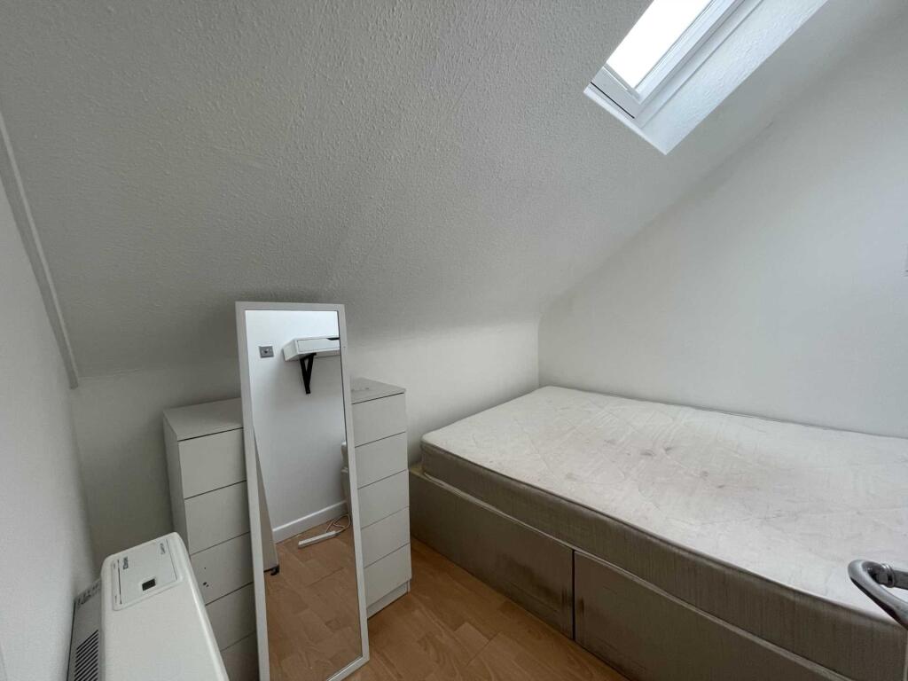 Additional image 6 of Please apply online only Lansdowne