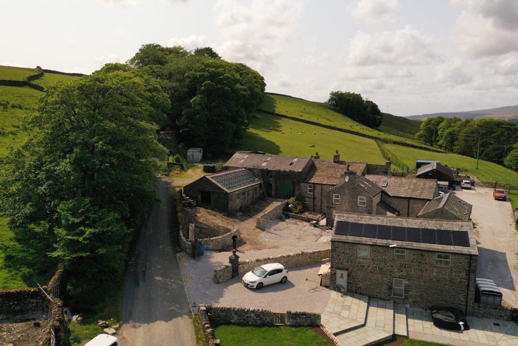 Additional image 4 of Barn conversions for sale – Cowside Barns, Henside Lane, Langcliffe, Settle, BD24 9PZ