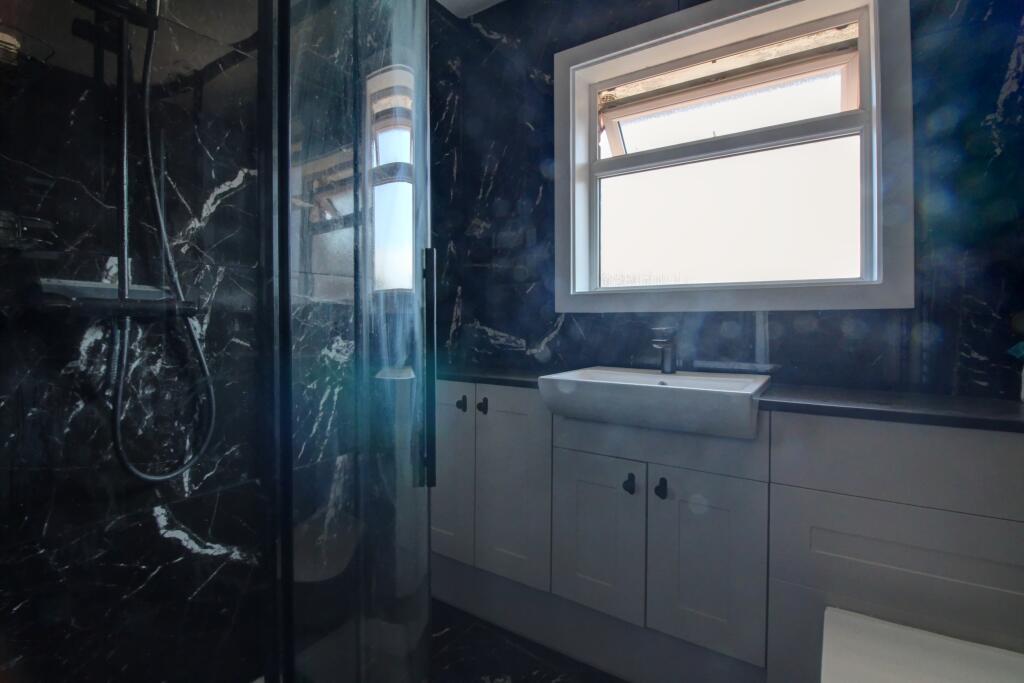 Additional image 15 of Walders Road, Littlehampton, BN16