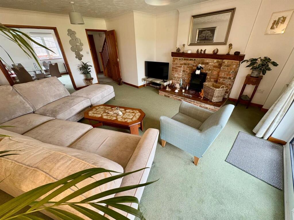 Additional image 3 of Horton