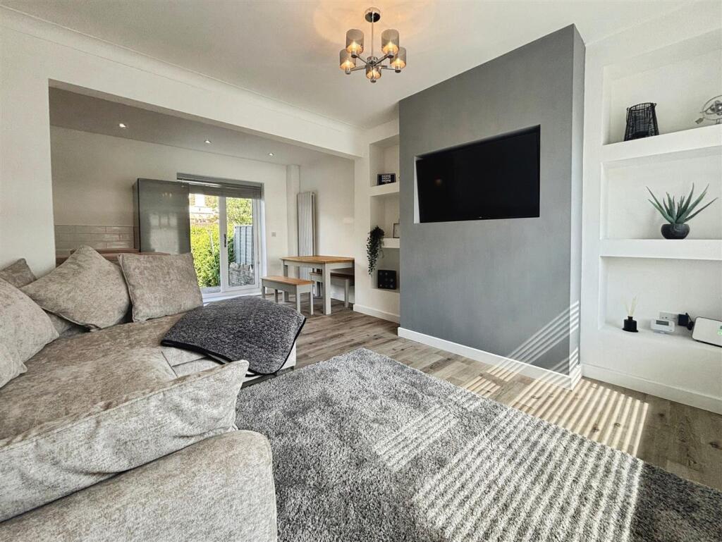 Additional image 3 of Mount Grove, Bradford, BD2 2JL