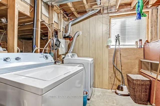 Additional image 22 of 187 Hollyridge Cres