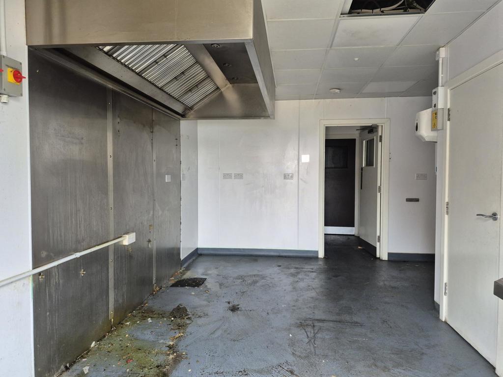 Additional image 7 of 270A Wallisdown Road, Bournemouth, Dorset