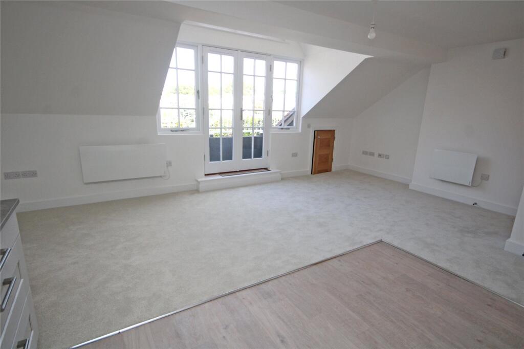 Additional image 2 of The George, Christchurch Road, New Milton, Hampshire, BH25