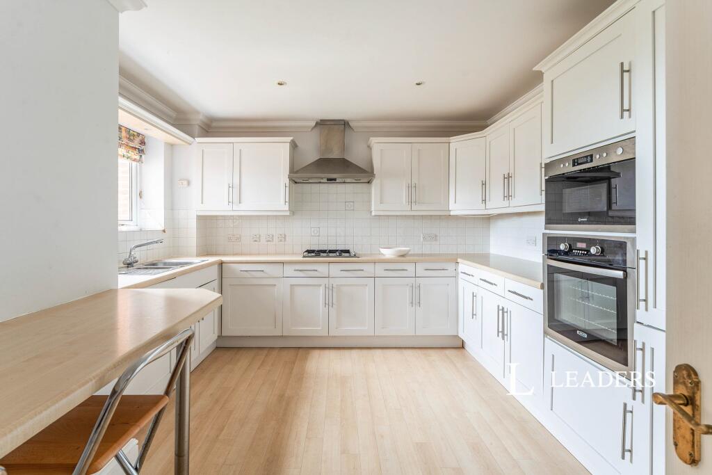 Additional image 5 of Seafront Flat in Rustington