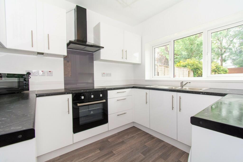 Additional image 3 of 4 DOUBLE Bed Student house on Hankinson Road