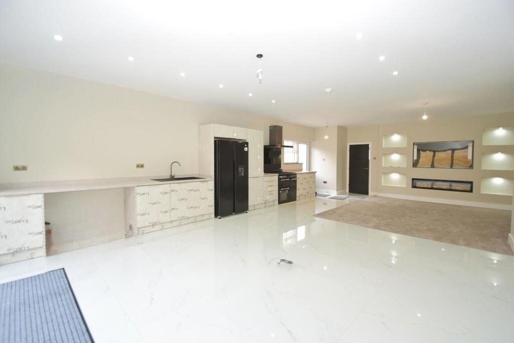 Additional image 7 of Bradford Road, Riddlesden, Keighley