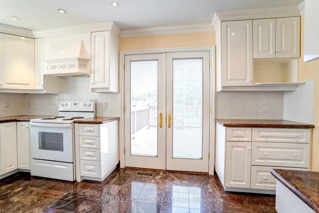 Additional image 16 of 23 Henley Cres