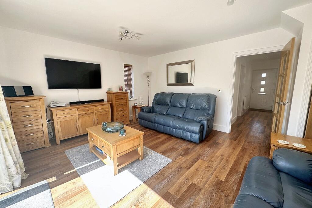 Additional image 3 of Verwood