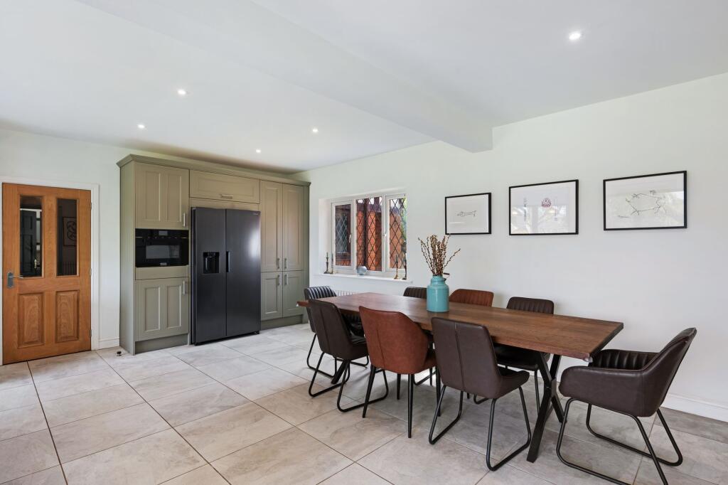 Additional image 15 of Vale Coppice, Ramsbottom, BL0 9 | Impressive 5-Bedroom Detached with Open-Plan Kitchen, Private Garden & Garage