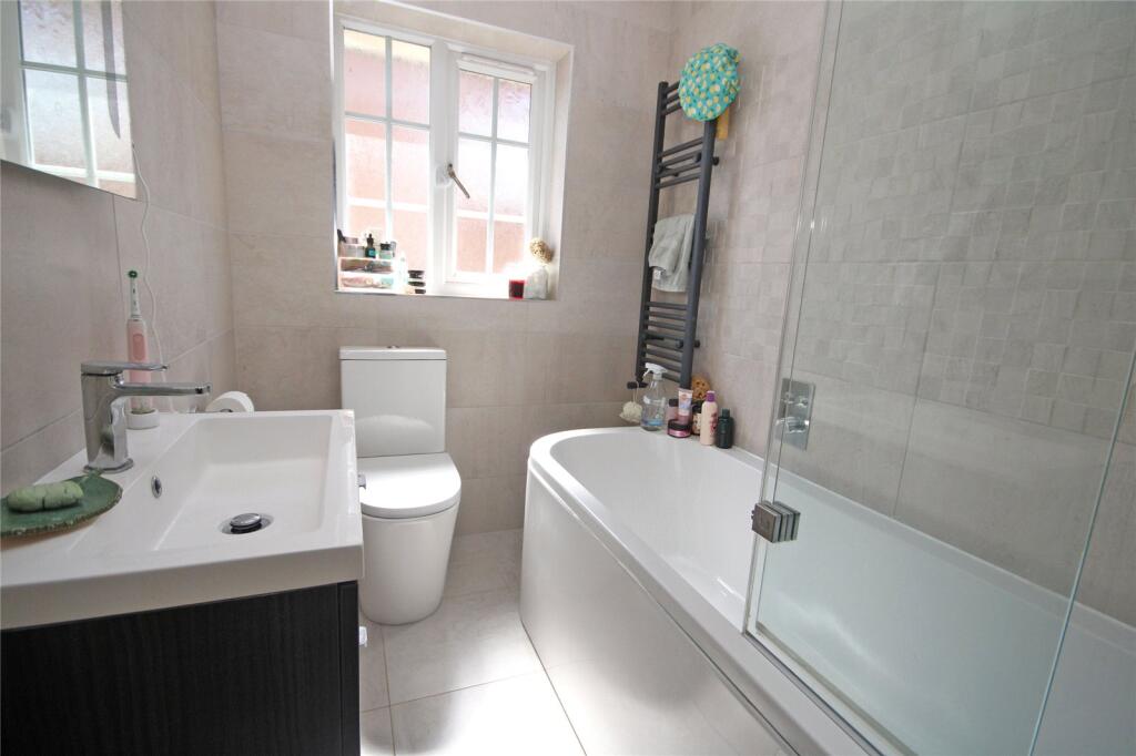 Additional image 14 of Jaundrells Close, New Milton, Hampshire, BH25