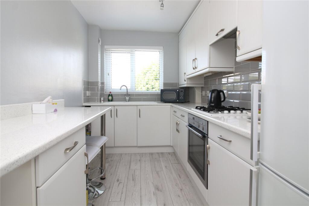 Additional image 4 of Seaward Avenue, Barton On Sea, Hampshire, BH25