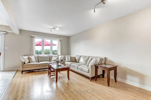 Additional image 9 of 187 Hollyridge Cres