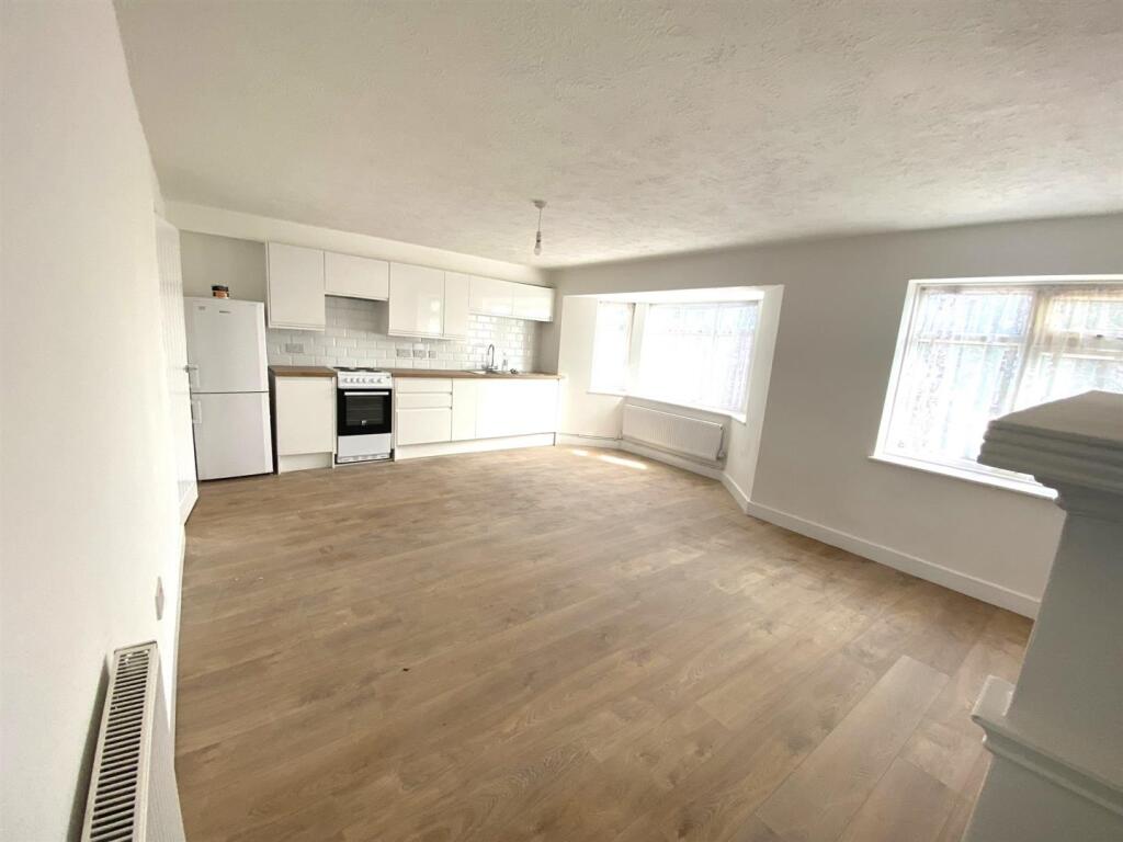 Additional image 4 of South Terrace, Littlehampton