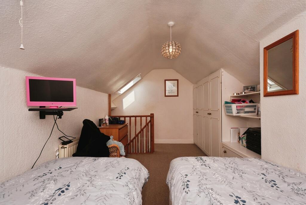 Additional image 9 of Reevy Drive, Bradford