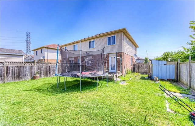 Additional image 38 of 40 Red Clover Cres