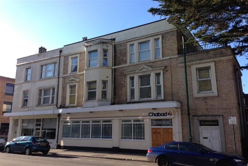 2 bedroom Flat in Bournemouth