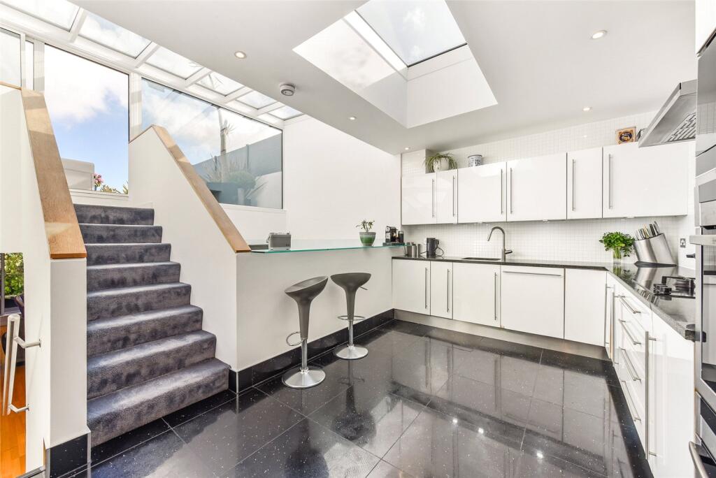 Additional image 4 of Tarrant Street, Arundel, West Sussex, BN18