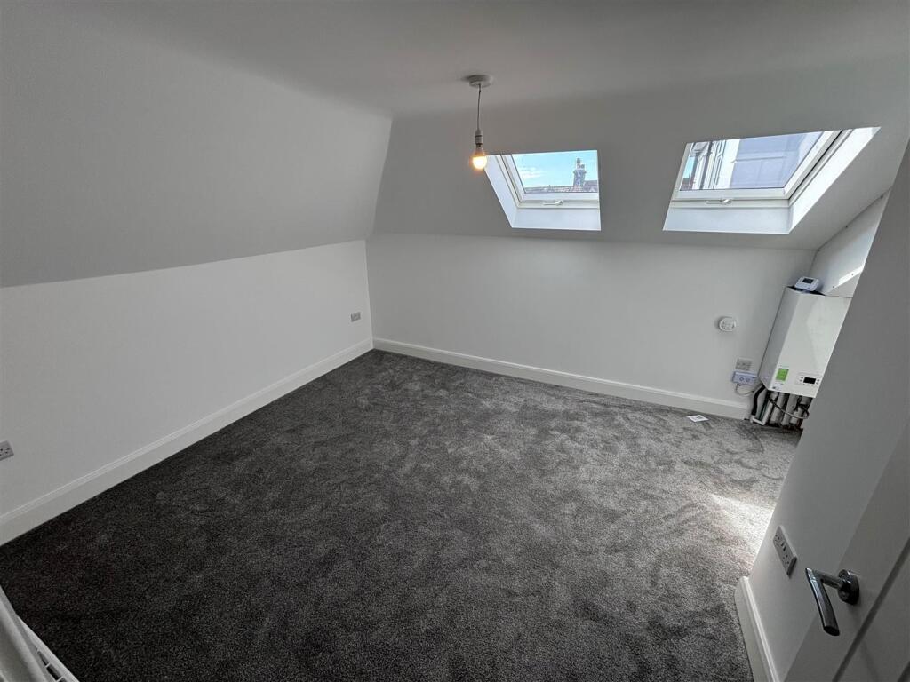 Additional image 4 of Avenue Lane, Eastbourne, BN21 3UL