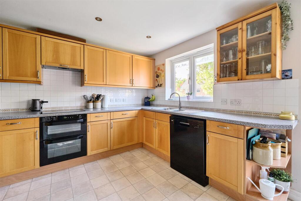 Additional image 14 of Kiln Way, Verwood