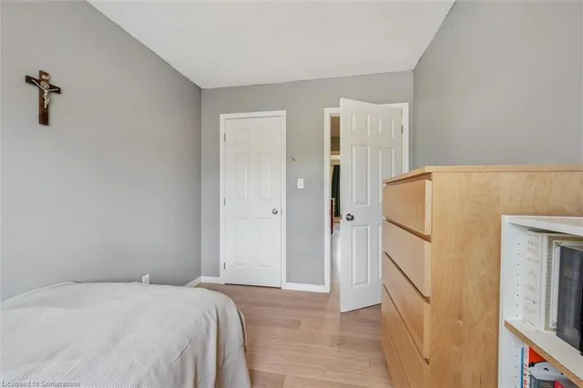 Additional image 25 of 23 Howe Dr Unit 8