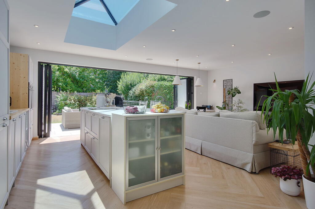 Additional image 9 of Thistlebarrow Road,Bournemouth,BH7 7AL