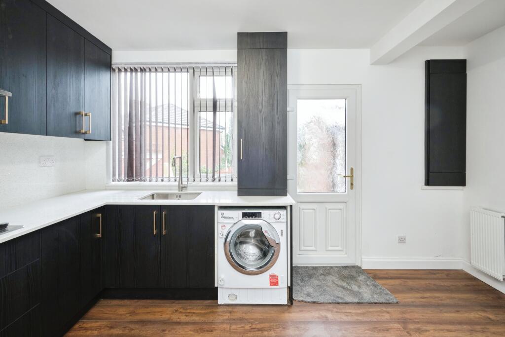 Additional image 8 of Warley Road, Oldbury, B68