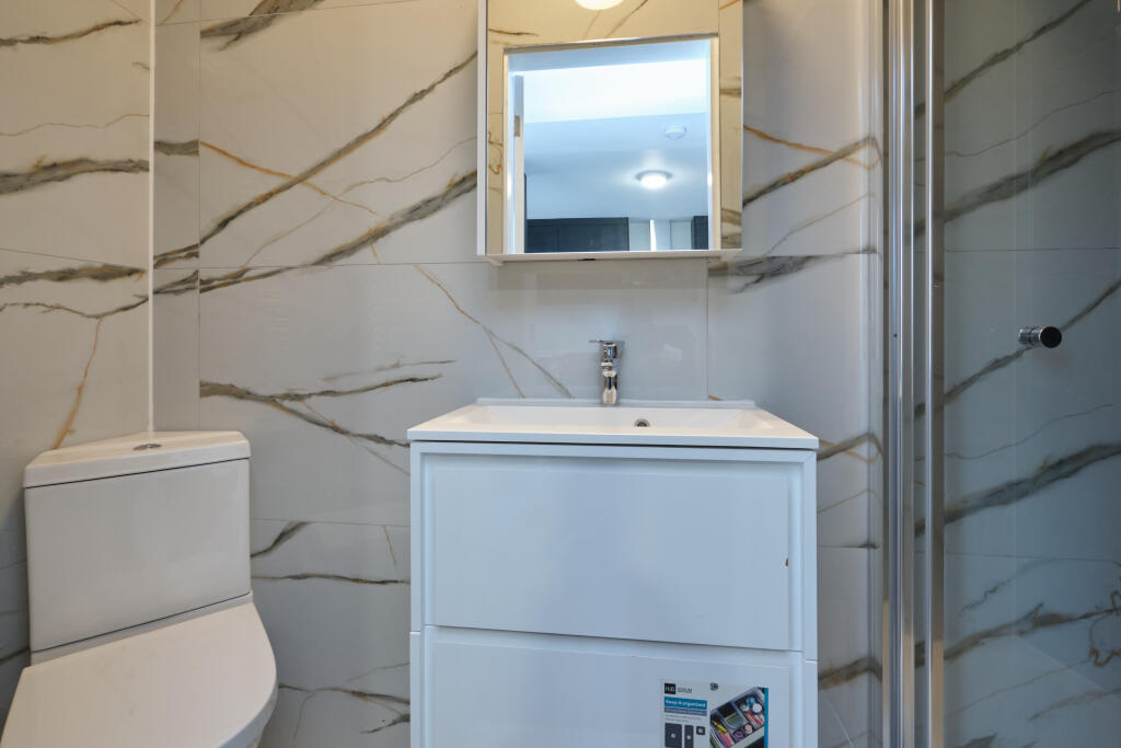 Additional image 14 of Warley Road, Oldbury, B68