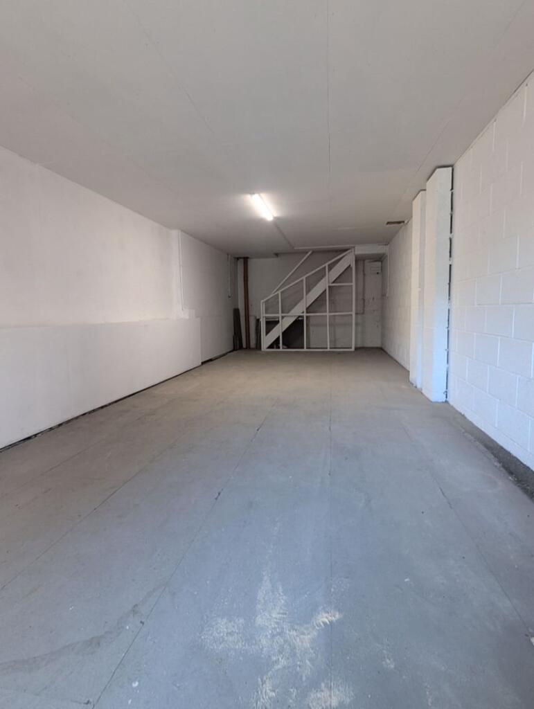 Additional image 4 of Vacant Shop Unit For Sale