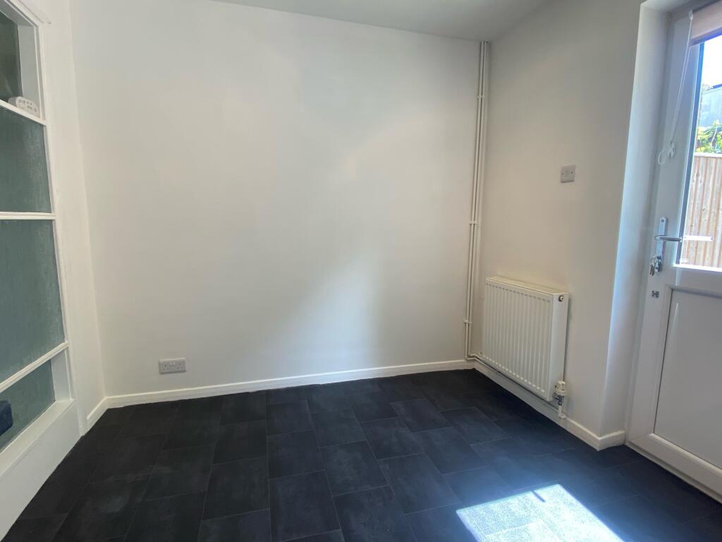 Additional image 5 of Pine Court, FROME