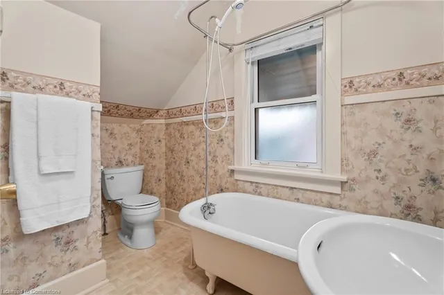 Additional image 26 of 188 Wentworth Ave