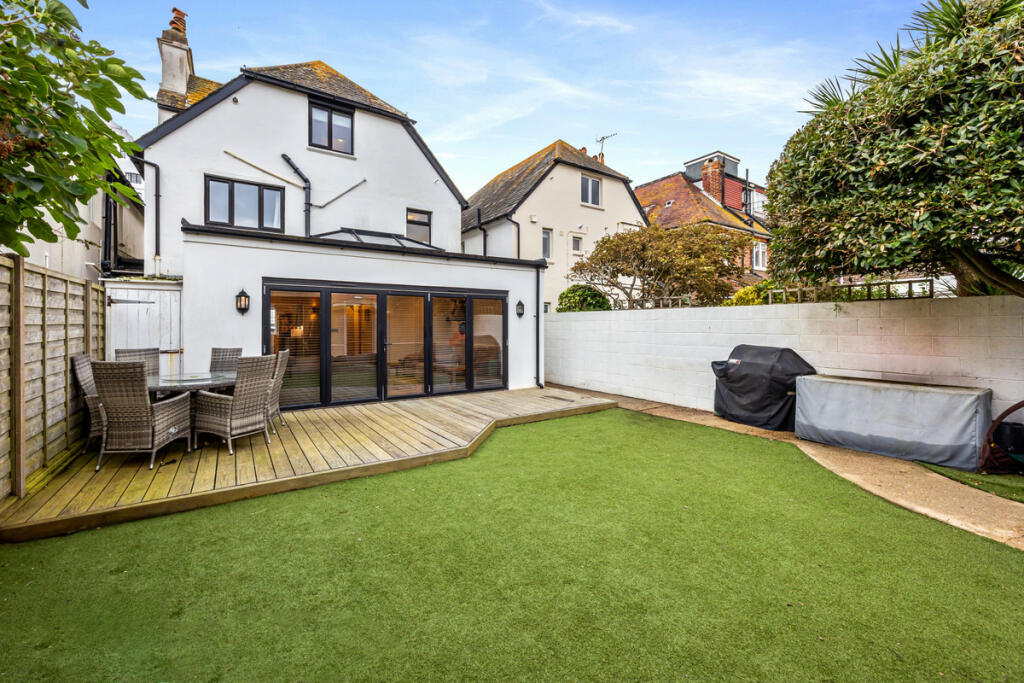 Additional image 11 of Grand Avenue, Worthing, BN11