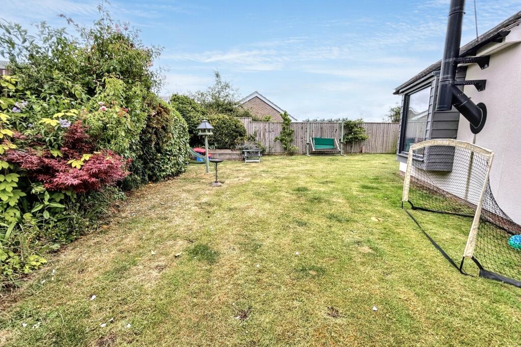 Additional image 17 of Carey