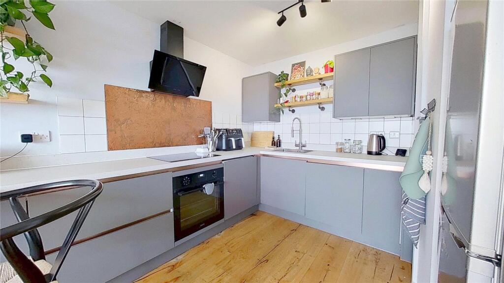 Additional image 3 of The Haven, Brighton Road, Lancing, West Sussex, BN15