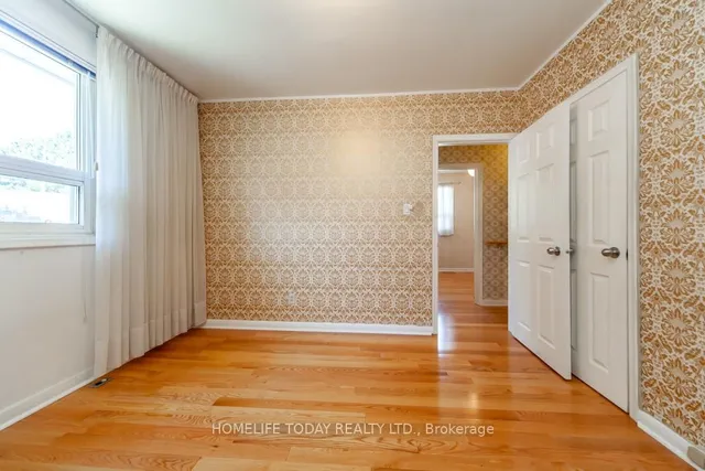 Additional image 12 of 61 Lord Roberts Dr